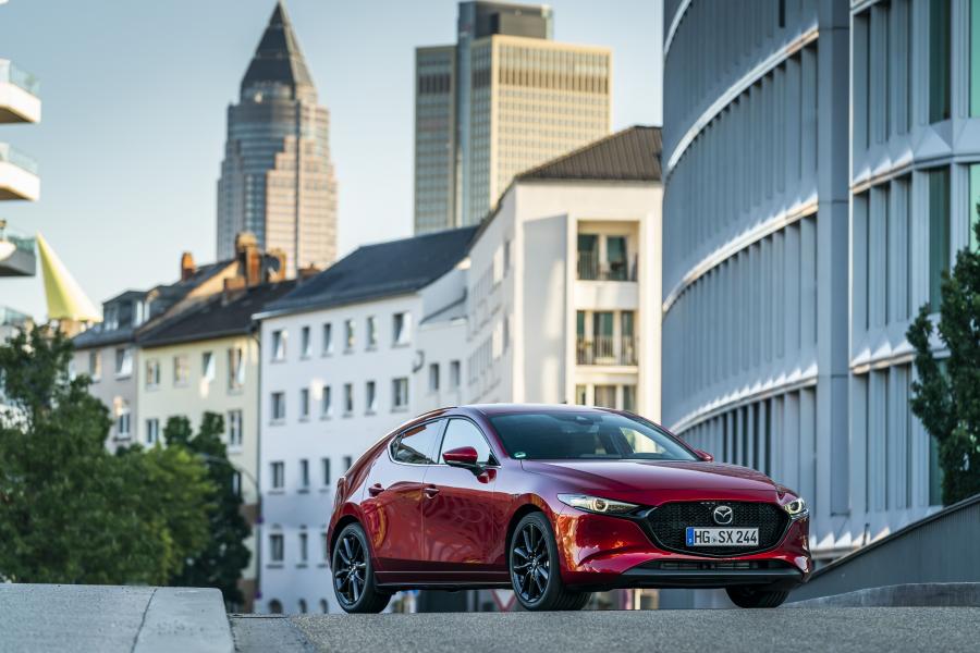  Mazda3 Skyactiv-X Hatchback (BP) 2019 года  (WW) (фото 1 из 34)